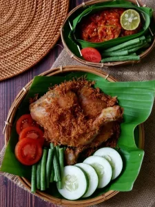 Kenikmatan Sederhana Dari Seporsi Ayam Goreng Lebih Dari Sekadar Santapan Biasa